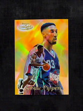 Load image into Gallery viewer, Scottie Pippen (Rockets) - Base Gold Label - Topps BK 1999/00