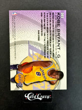 Load image into Gallery viewer, Kobe Bryant (Lakers) - Base RC - Fleer BK 1996