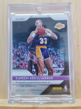 Load image into Gallery viewer, Kareem Abdul-Jabbar, Los Angeles Lakers, 2018-19 Panini Prizm Autograph, No. S-KAJ